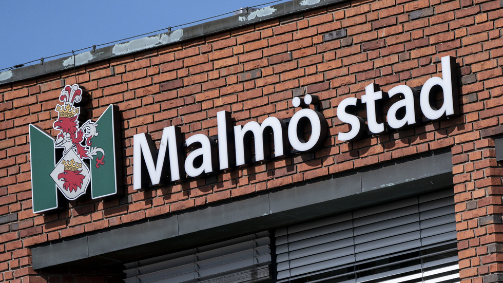En kommunanställd man i Malmö misstänks för bland annat utpressning. Arkivbild.
