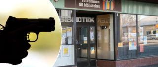 Dödshotade pojkar på biblioteket