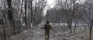 Ukraina: Rysk attack mot konvoj med civila