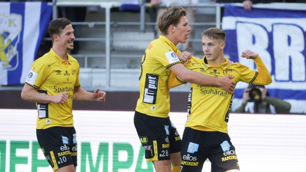 Jacob Ondrejka, till höger, sköt Elfsborg till semifinal i svenska cupen.