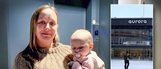 Therese och barnen fick en skräckfärd – fastnade i hissen i kulturhuset • "Sonen vill helst inte åka hiss idag"