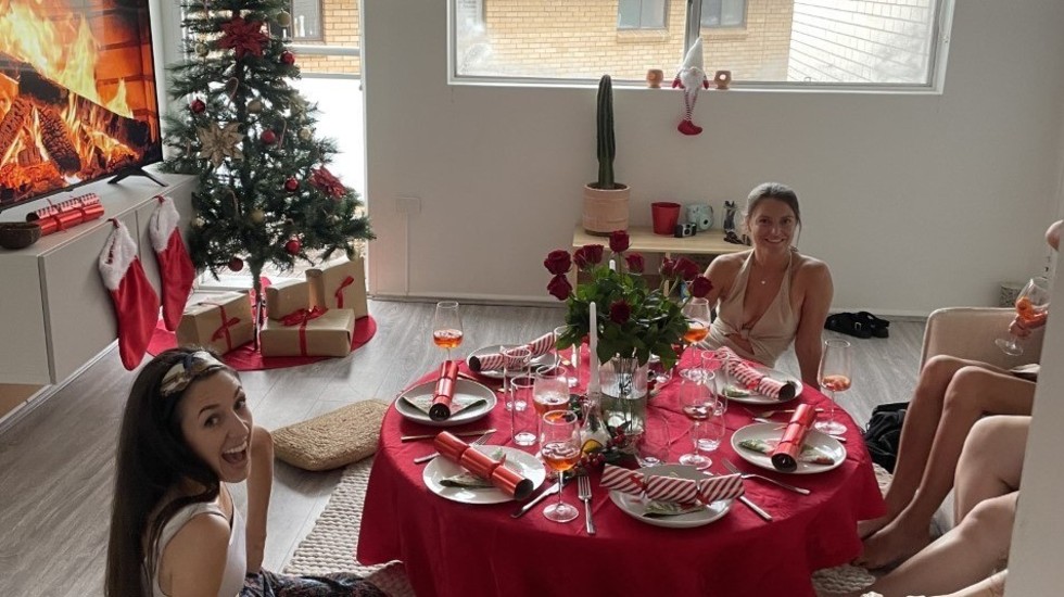 I förra veckan hade Michaela Wegert en julfest tillsammans med kompisar.