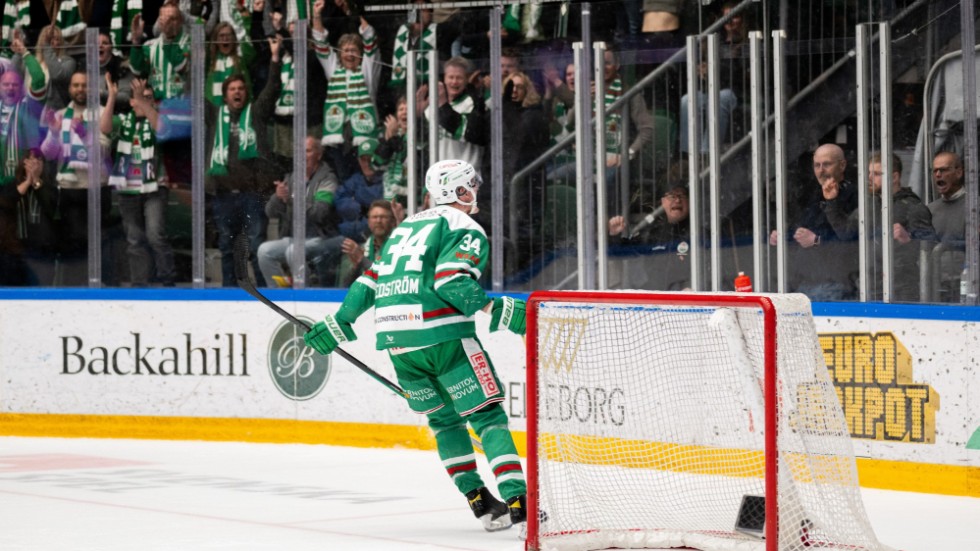 Adam Edström put the 4-2 nail in the coffin in an empty goal - in front of a fervent and sold-out home arena.