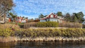 Röd stuga med vita knutar – årets dyraste i Västervik?