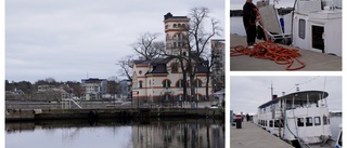 Flytande restaurangen i Västervik flyttades • Jesper Björkman kommenterar framtiden för krogbåten