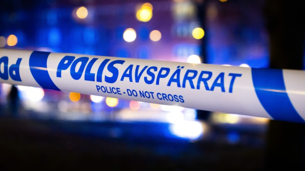 Två personer fick föras till sjukhus i Vänersborg under tisdagskvällen. Arkivbild.