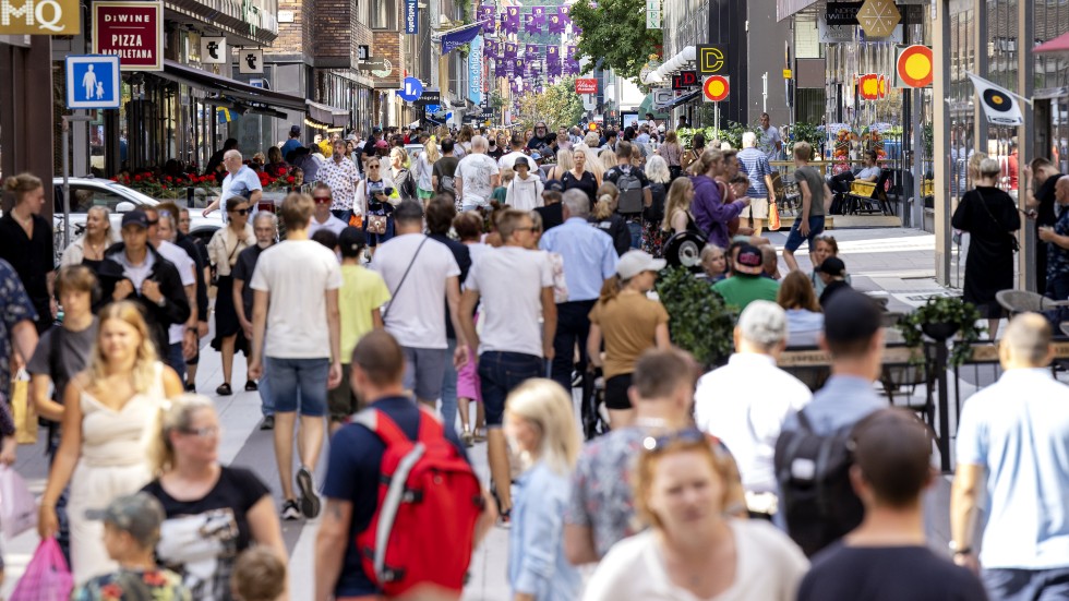 Nu hoppas modeindustrin att turister ska bära den svenska handeln under sommaren. Arkivbild.