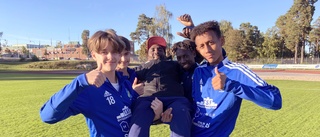 Mångfalden präglar Viljans serievinnande U17-lag – coachen: "Fotboll kan förändra livet"