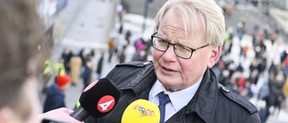 Hultqvist: "Inget omedelbart hot mot Sverige"