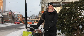 Mannen med cykeln sover utomhus året runt: "Jag har tagit tillbaka kontrollen över mitt liv"