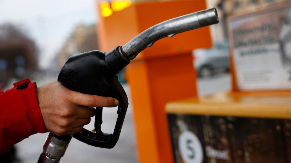 Flera drivmedelspriser sänks av ledande bensinkedjor. Arkivbild