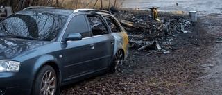 Bil och husvagn utbrända i natt – misstänkt skadegörelse