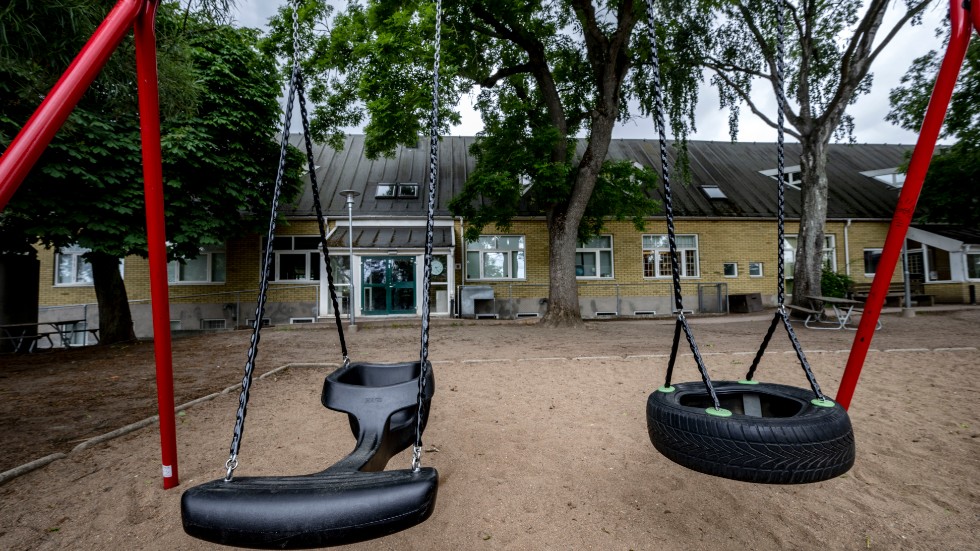 Det är genom skolan och förskolan vi kan stoppa nyrekryteringen till gängen. Det skriver Eskilstunas Vänsterparti. 