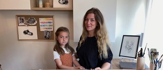 Nyköpingsbon Caroline Eklöf målar ultraljudsakvareller – har kunder över hela världen: "Verksamheten exploderade"