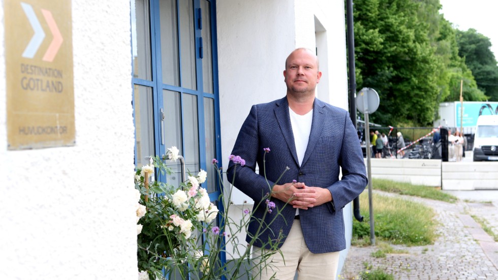 INSÄNDARE: Både färjor och flyg ska förändras