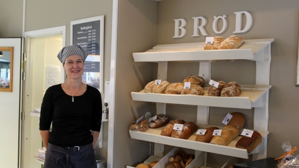 Stjernbergs skafferi levererar från bageriet till caféer, butiker, boendeanläggningar samt har avtal med kommuner för att leverera till äldreboenden och skolor. 