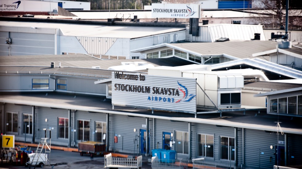 Det är väl utomordentligt bra att Skavsta, med sina över 2 miljoner passagerare/år och landets 3:e största flygplats kan avlasta Arlanda även i framtiden. Skriver insändarskribenten.