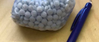 Tullen beslagtog tusentals blåbärspiller – två häktade