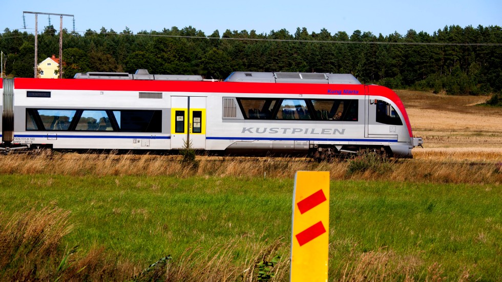 Järnvägslinjen mellan Linköping och Kalmar är av stor betydelse för den södra länsdelen. Vi tror att det går att få en utvecklad pendeltågstrafik här vilket vore väldigt bra för både jobb och näringsliv, företrädare för Kristdemokraterna.