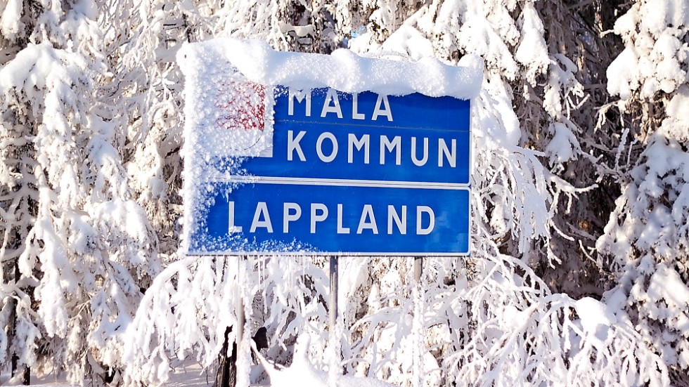 Skribenten uppmanar Skellefteborna att stanna hemma för att inte sprida coronasmitta till Malå.