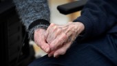 Våga ändra dumma beslut inom demensvården