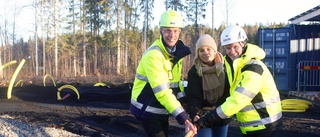 Första spadtaget för nya husen i Falkträsket – Moa-Stina Lindström: ”Känns verkligen som att komma hem” 