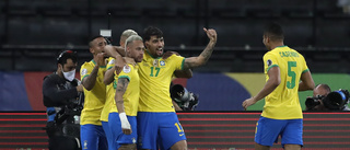 Brasilien och Peru till semi i Copa América
