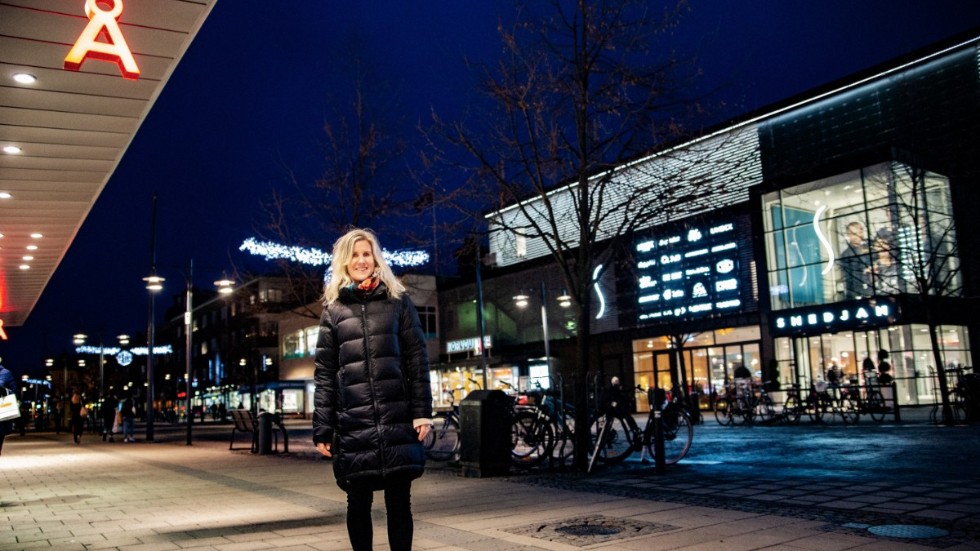 Över 150 ställen är anslutna till Luleå citykortet. Förutom butiker även restauranger, frisörer, hotell, span med flera. "Det finns någonting för alla", säger Åsa Åström som jobbar med presentkortet.