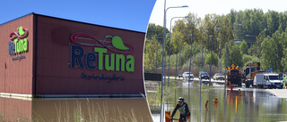 Vattnet tvingar Retuna stänga – parkeringen helt vattenfylld
