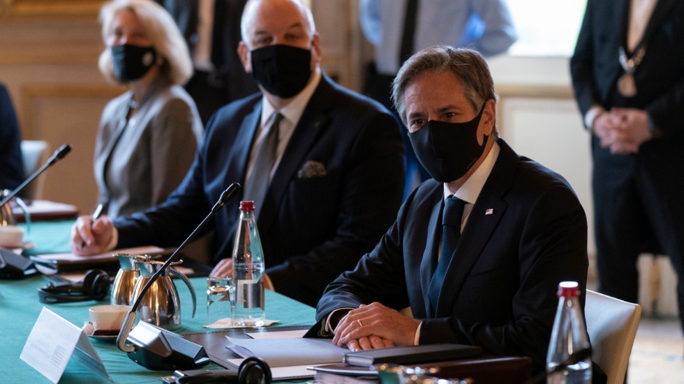 USA:s utrikesminister Antony Blinken (höger) och den franska kollegan Jean-Yves Le Drian på utrikesdepartementet i Paris.