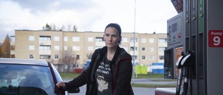 Piteåborna rasar över skyhöga bränslepriser • Sara, 33: "Ska jag behöva byta jobb?"