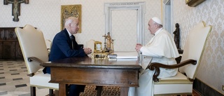 Bidens möte med påven drog ut på tiden