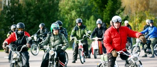 Lövhalkan – åtta mil runt Eskilstuna på moped: "Jag har en exakt likadan som när jag var 15 år"