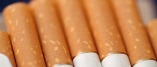 Stoppades på E4 med 200 000 cigaretter i lasten – 38-åring åtalas