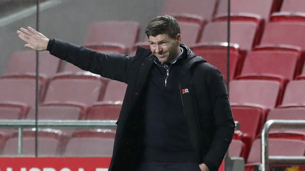 Rangers tränare Steven Gerrard under en match i Europa League förra säsongen. Arkivbild.