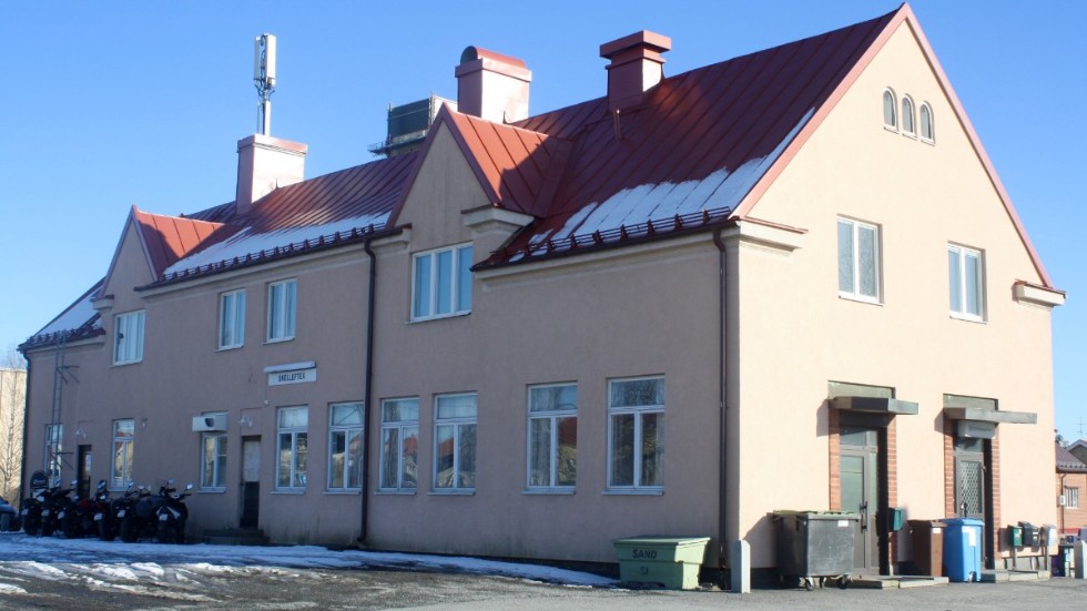 Stationshuset i Skellefteå, där skribenten gärna skulle vilja se persontrafik igen.