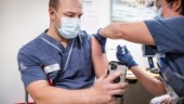 Vårdpersonalen har en skyldighet att ta vaccinet