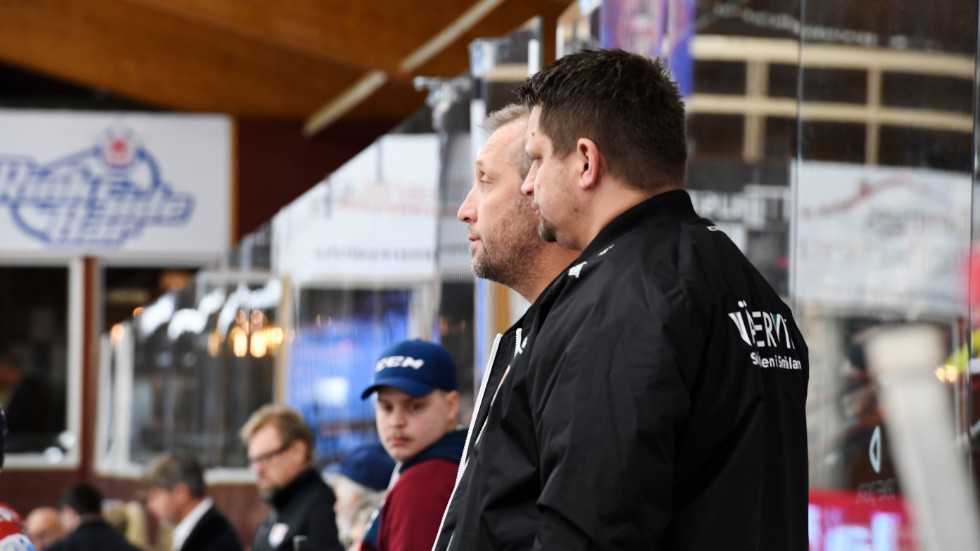 VIK-tränarna Mattias Karlin och Mikael Johansson.