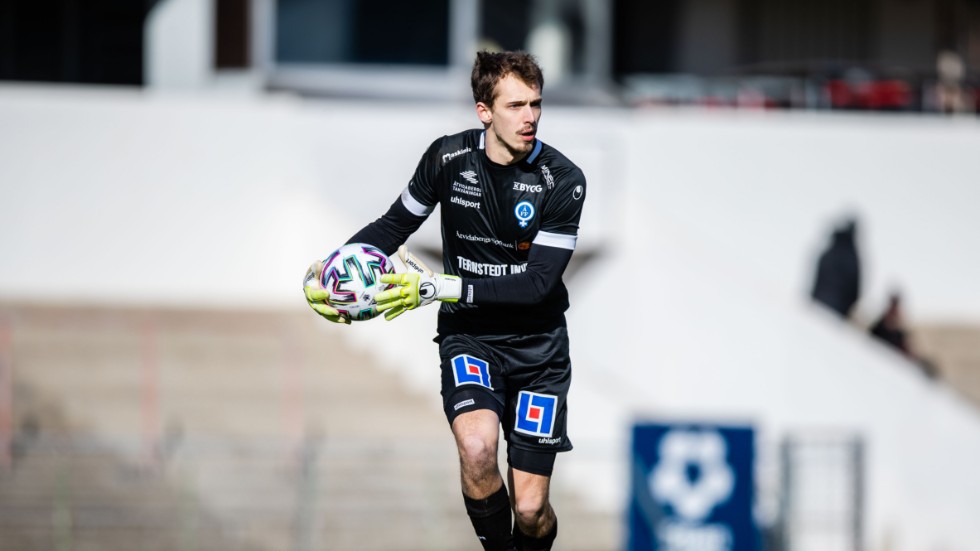 Joel Sundell är ny för säsongen i ÅFF.s mål och har startat bra. Nu väntar hemmapremiär mot Trollhättan.
