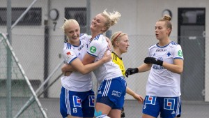 IFK-managern om succéspelarens framtid: "Hon vill kämpa på där"