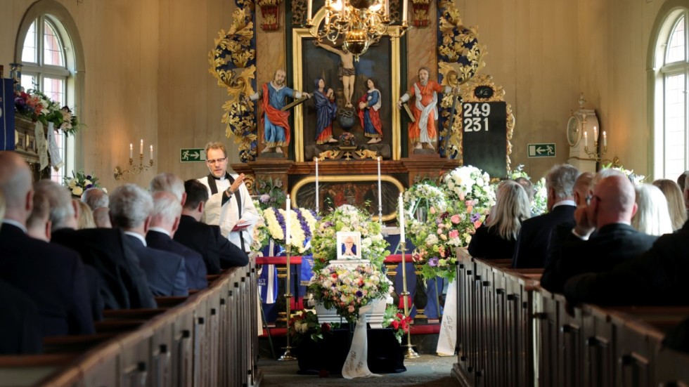 På onsdagen hölls begravning för Ingvar Oldsberg i Råda kyrka i Mölnlycke.
