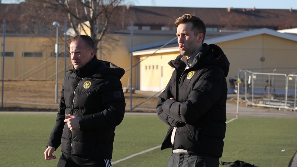 Magnus Fält och Jimmy Svensson har jobbat tillsammans i Västerviks FF de senaste säsongerna. Nu tar Fält över huvudansvaret när Svensson kliver av.