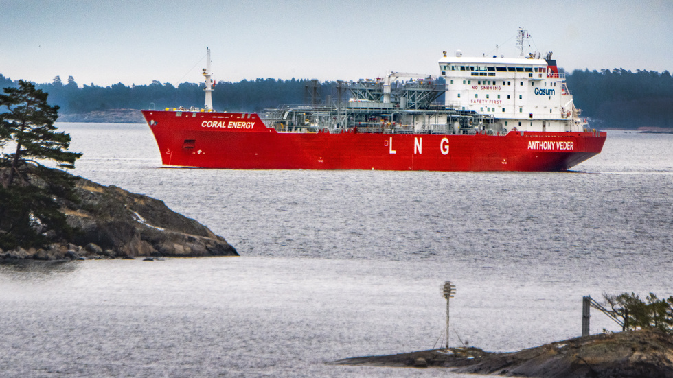 Rysk gas anlände till Nynäshamns hamn i början av året med fartyget ”Coral Energy”. Bilden rån ett tidigare tillfälle.