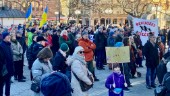 Norrköpingsborna i protest mot kriget i Ukraina