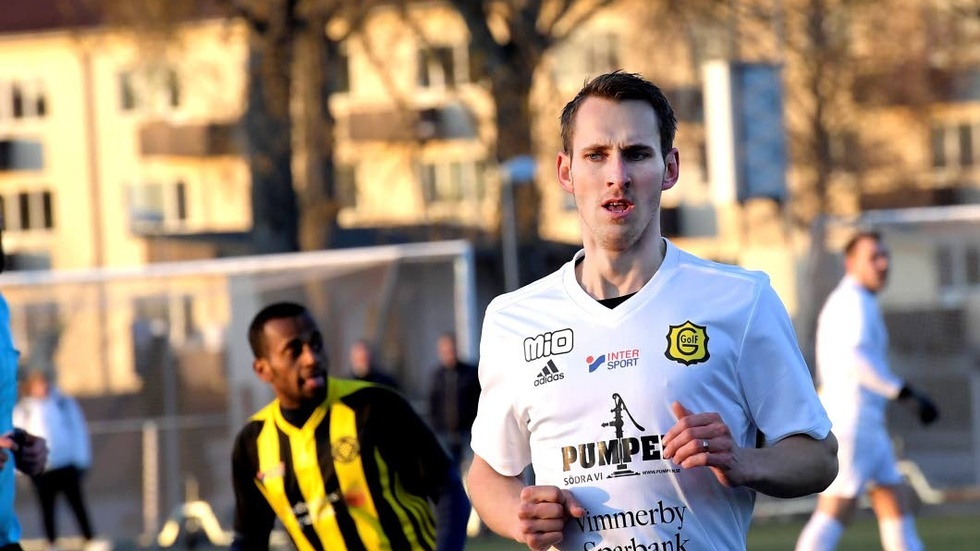 Anton Holm gjorde 1–0 för Gullringen i premiären.