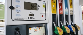 Både dieseln och bensinen billigare