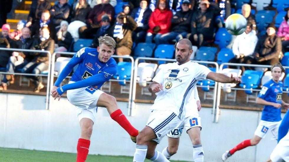 Oscar Stejdahl, här i Åtvidabergs FF, är också klar ör division tre-laget Hvetlanda.
