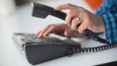 Man hotad över telefon