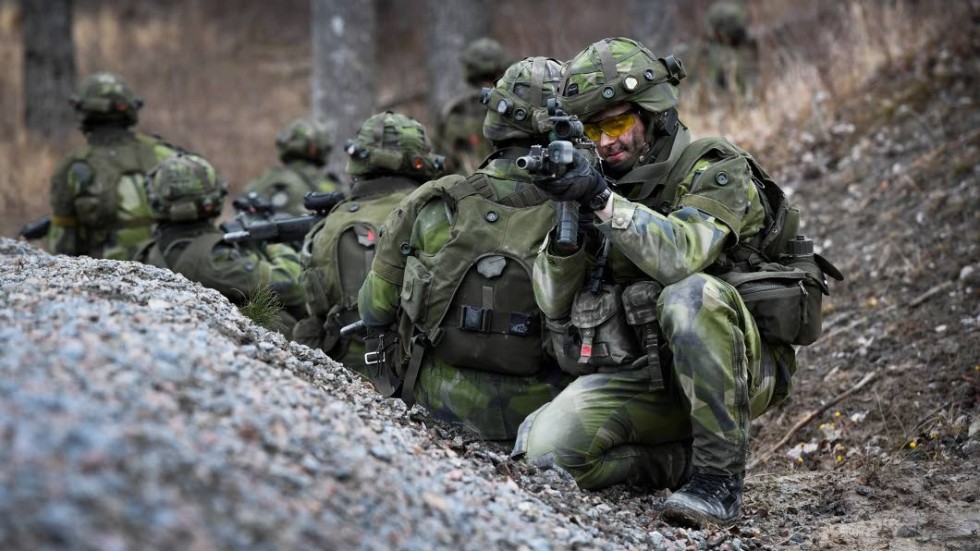 Osäkert. Sveriges svaga försvar försämrar stabiliteten i Östersjöområdet, menar skribenten.