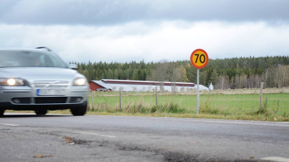 Länsstyrelsen vill inte sänka högsta hastighet genom byn Vennebjörke från 70 till 50 kilometer den här gången heller. BYborna får nytt avslag.